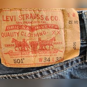 Levis 501xx Jeans Mens 34x32 (34x29) Blue Button Fly Straight Fit Distressed